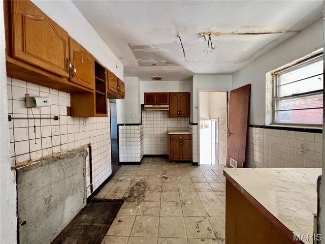 4418 Dryden Avenue, St Louis, MO 63115