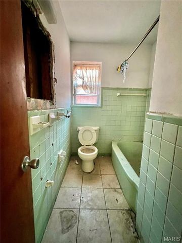 4418 Dryden Avenue, St Louis, MO 63115