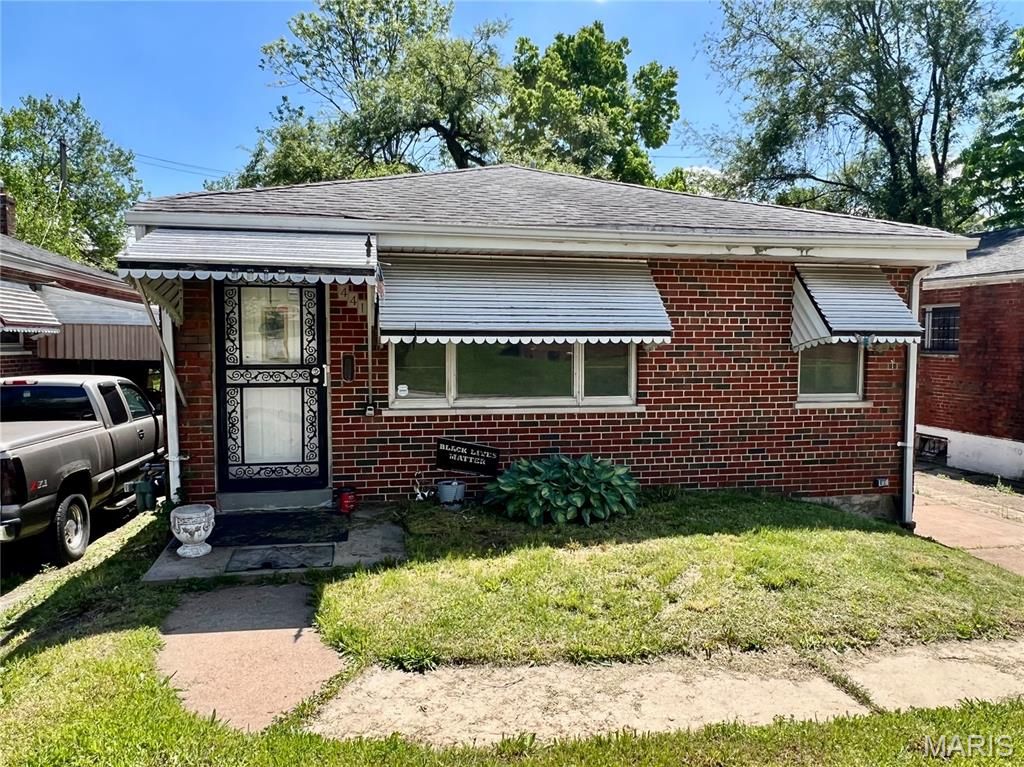 4418 Dryden Avenue, St Louis, MO 63115