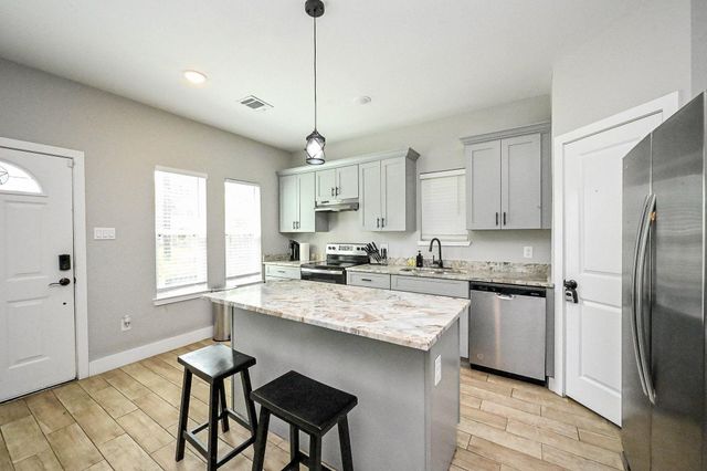 5007 Briscoe Street A, Houston, TX 77033