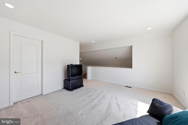 140 MERION WAY, Hainesport, NJ 08036