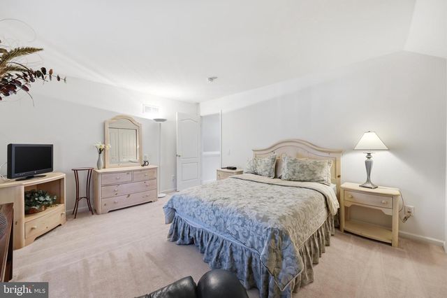 140 MERION WAY, Hainesport, NJ 08036