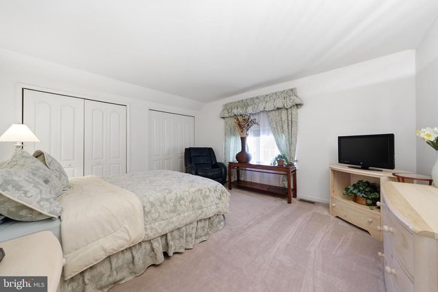 140 MERION WAY, Hainesport, NJ 08036