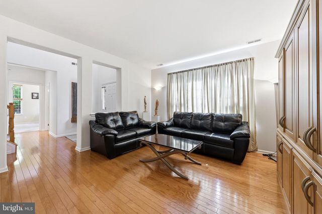 140 MERION WAY, Hainesport, NJ 08036