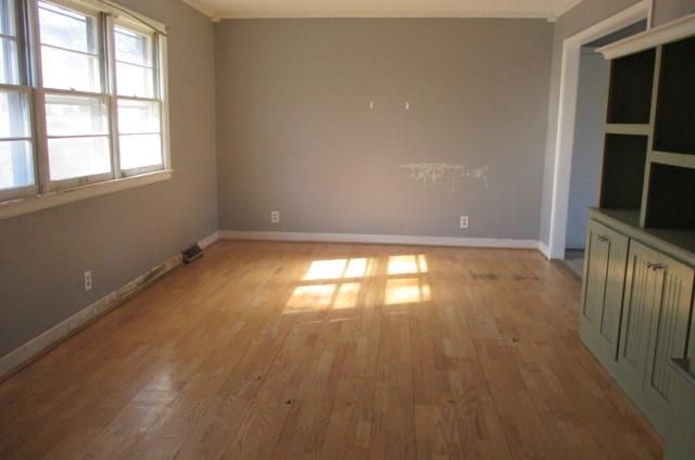 6404 E 133rd Terrace, Grandview, MO 64030