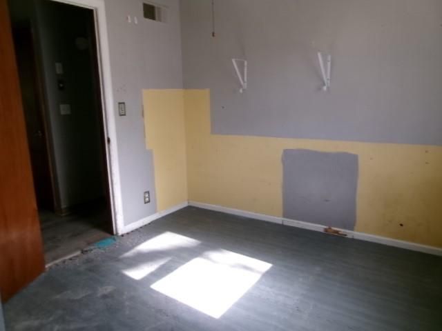 6404 E 133rd Terrace, Grandview, MO 64030