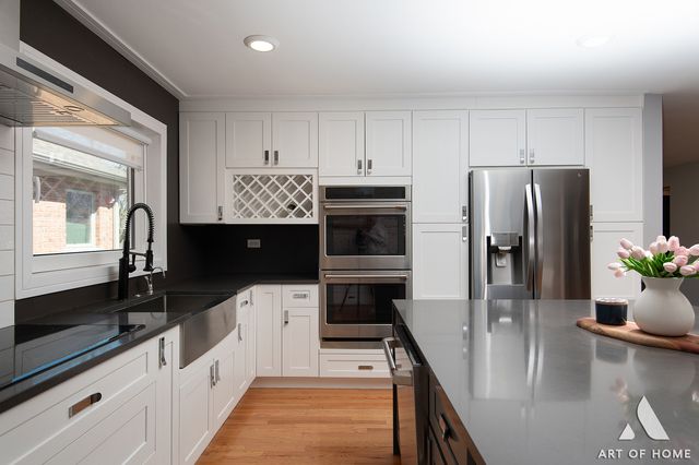 900 TOMAWADEE Drive, Park Ridge, IL 60068