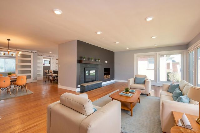 900 TOMAWADEE Drive, Park Ridge, IL 60068