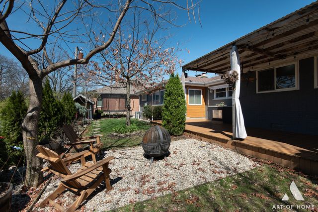 900 TOMAWADEE Drive, Park Ridge, IL 60068