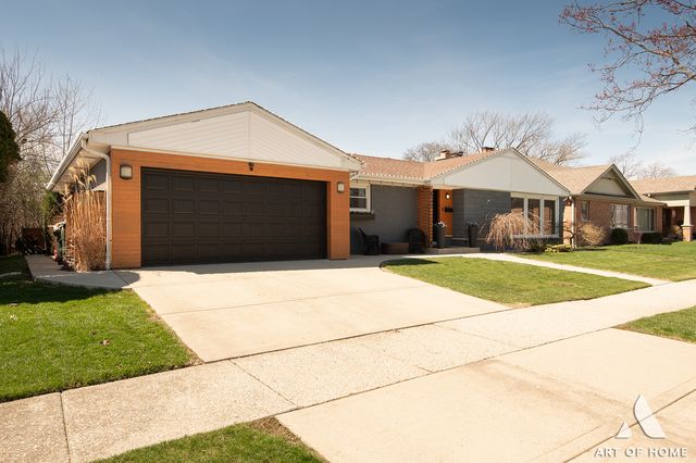 900 TOMAWADEE Drive, Park Ridge, IL 60068