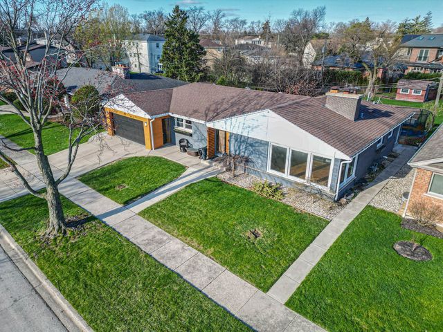 900 TOMAWADEE Drive, Park Ridge, IL 60068