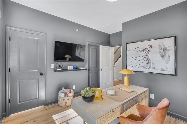 212 Village Overlook J4, Canton, GA 30114