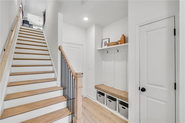 212 Village Overlook J4, Canton, GA 30114