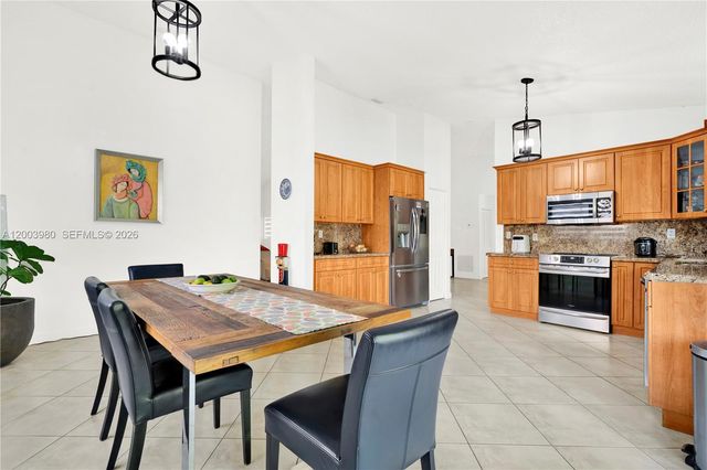 12221 SW 93rd St, Miami, FL 33186