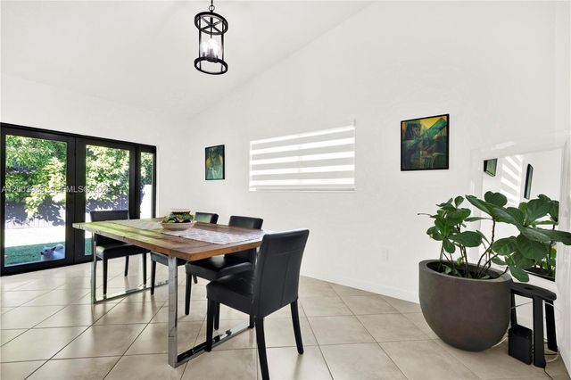 12221 SW 93rd St, Miami, FL 33186