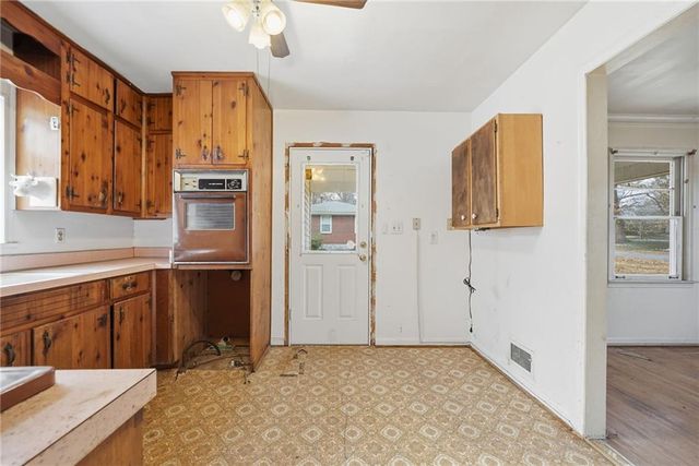 1655 Lucelle Avenue, Stone Mountain, GA 30087