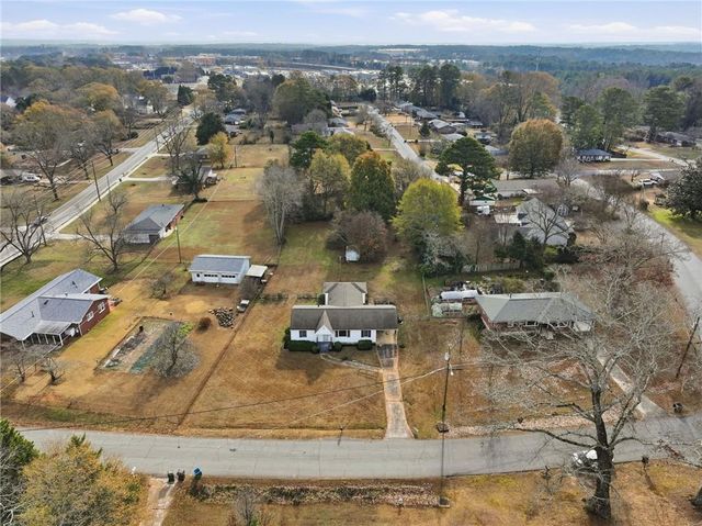 1655 Lucelle Avenue, Stone Mountain, GA 30087