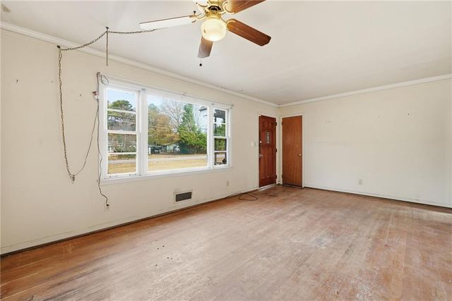 1655 Lucelle Avenue, Stone Mountain, GA 30087