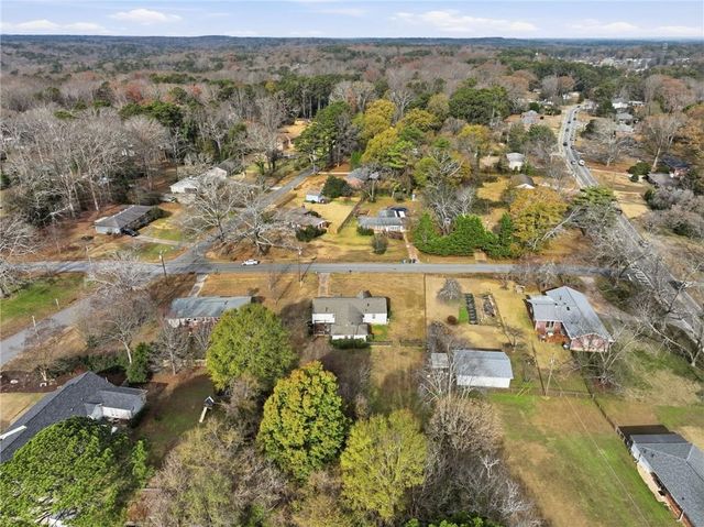 1655 Lucelle Avenue, Stone Mountain, GA 30087