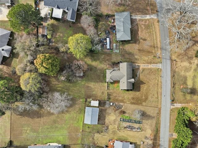 1655 Lucelle Avenue, Stone Mountain, GA 30087