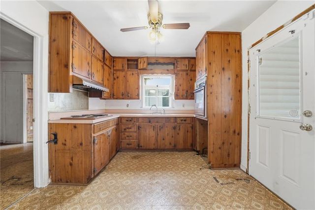 1655 Lucelle Avenue, Stone Mountain, GA 30087