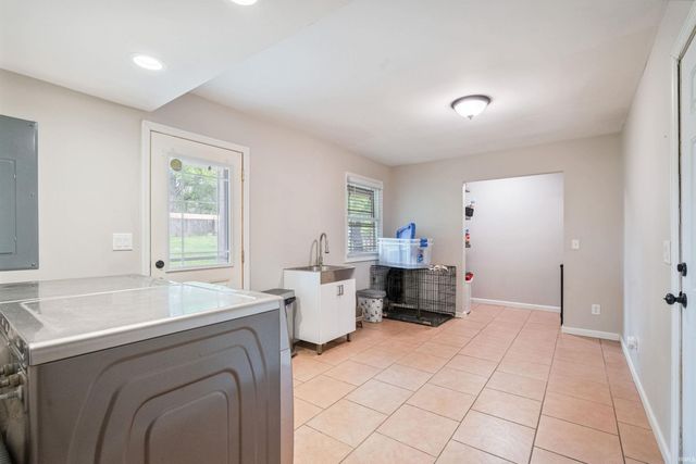 2201 Eastbrook Drive, Kokomo, IN 46902
