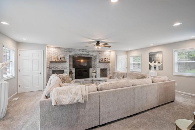 2201 Eastbrook Drive, Kokomo, IN 46902