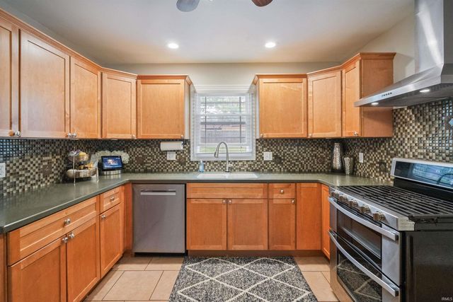 2201 Eastbrook Drive, Kokomo, IN 46902
