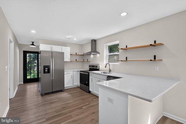 221 TRUMAN AVE, Glassborough, NJ 08028