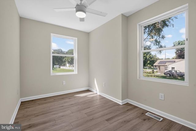 221 TRUMAN AVE, Glassborough, NJ 08028