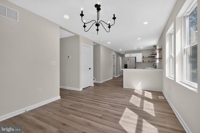 221 TRUMAN AVE, Glassborough, NJ 08028