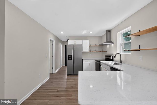 221 TRUMAN AVE, Glassborough, NJ 08028