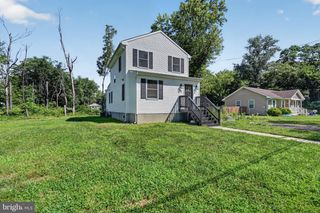 221 TRUMAN AVE, Glassborough, NJ 08028
