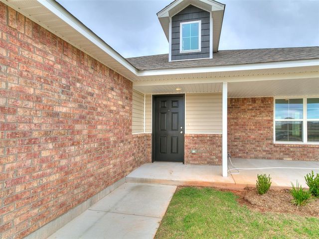 924 S Bear Lane, Mustang, OK 73064