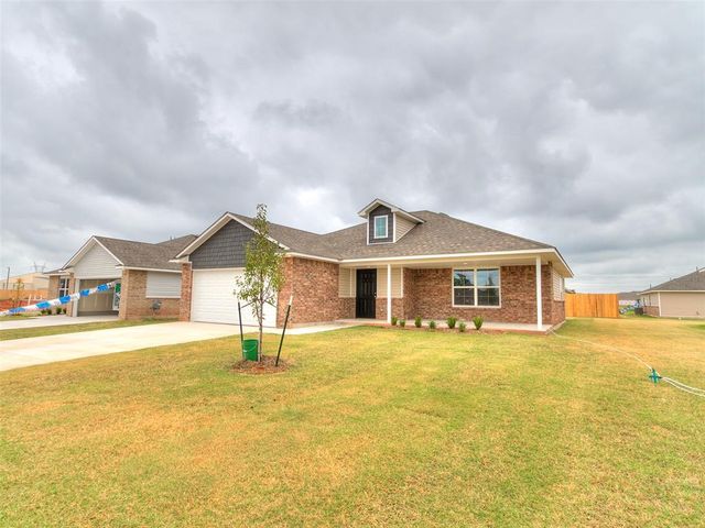 924 S Bear Lane, Mustang, OK 73064