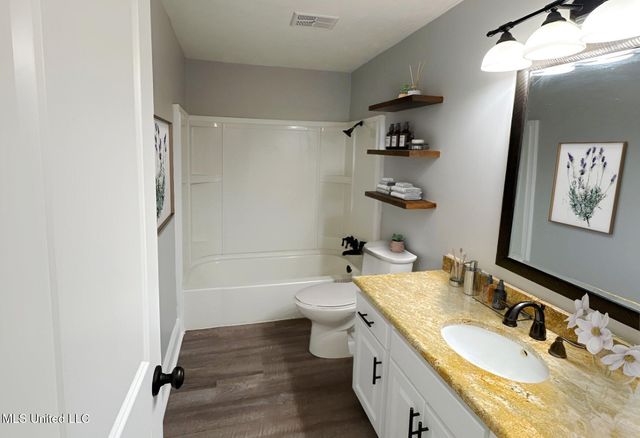 106 Woodcliff Place, Brandon, MS 39042