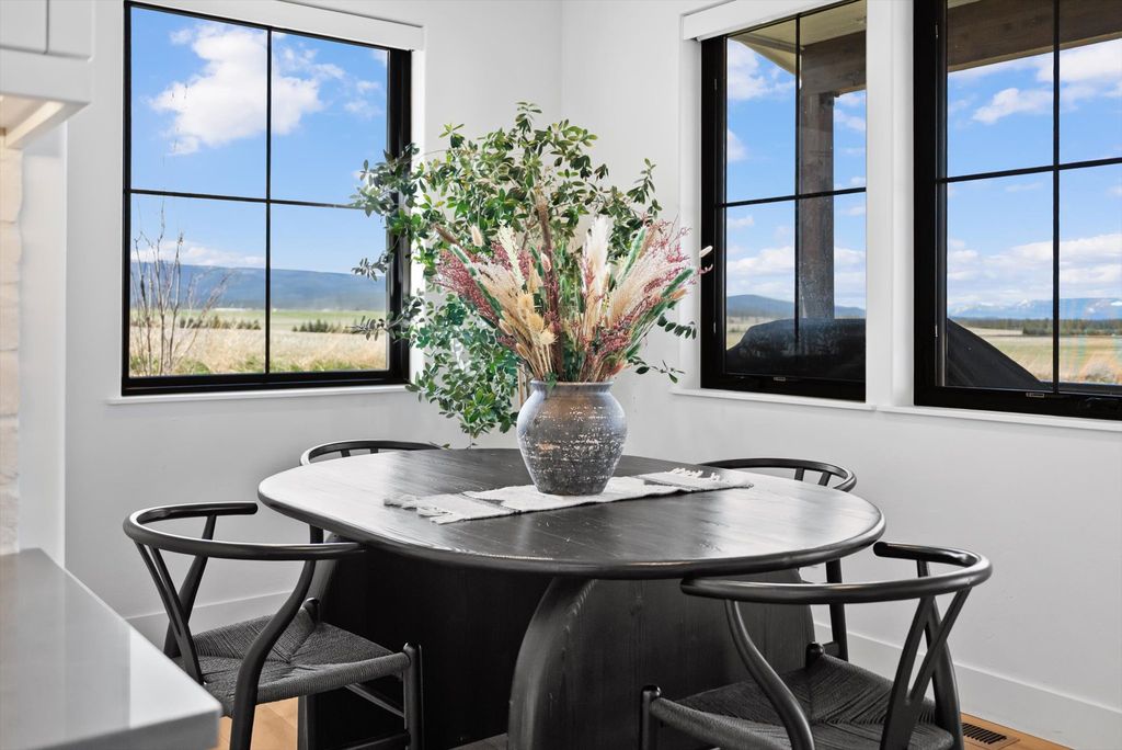 543 Harvest View Lane, Kalispell, MT 59901 photo 9