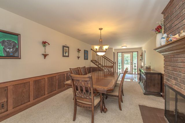 12575 Green Tree Trail, South Lyon, MI 48178