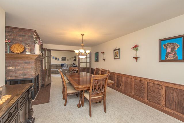 12575 Green Tree Trail, South Lyon, MI 48178