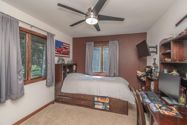 12575 Green Tree Trail, South Lyon, MI 48178