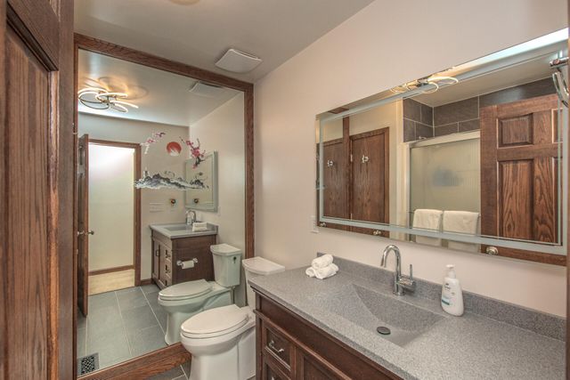 12575 Green Tree Trail, South Lyon, MI 48178