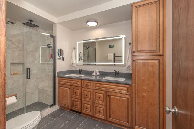 12575 Green Tree Trail, South Lyon, MI 48178