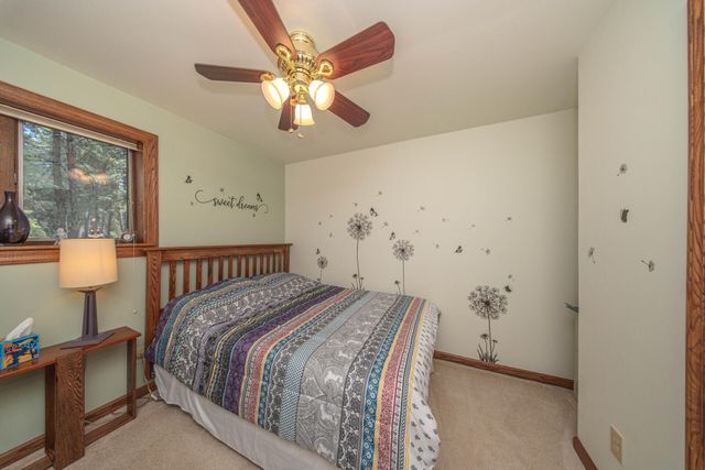 12575 Green Tree Trail, South Lyon, MI 48178