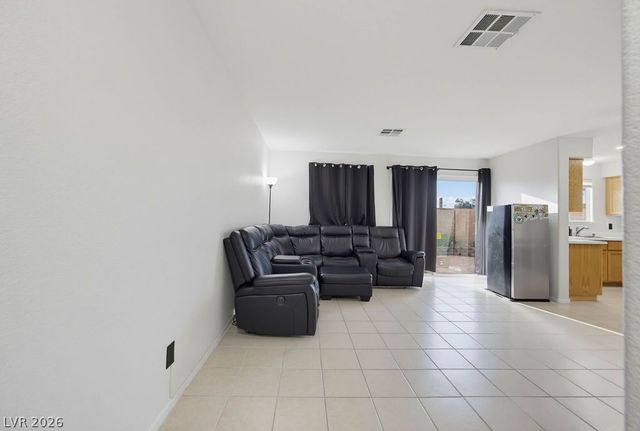 715 Peregrine Falcon Street, Henderson, NV 89015