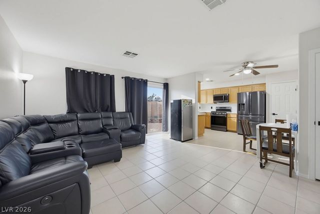 715 Peregrine Falcon Street, Henderson, NV 89015