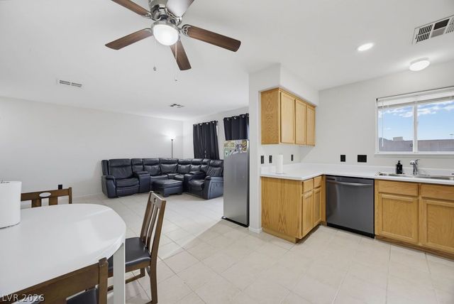 715 Peregrine Falcon Street, Henderson, NV 89015