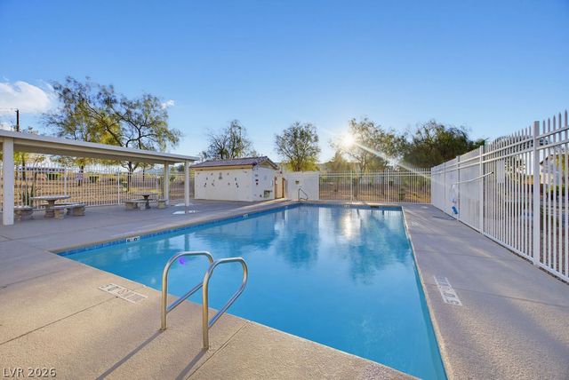 715 Peregrine Falcon Street, Henderson, NV 89015