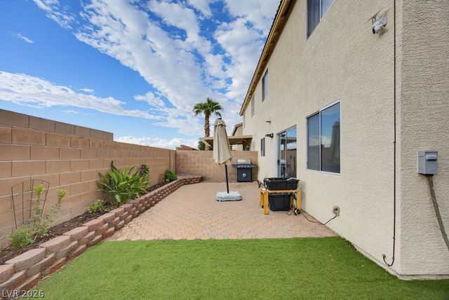 715 Peregrine Falcon Street, Henderson, NV 89015