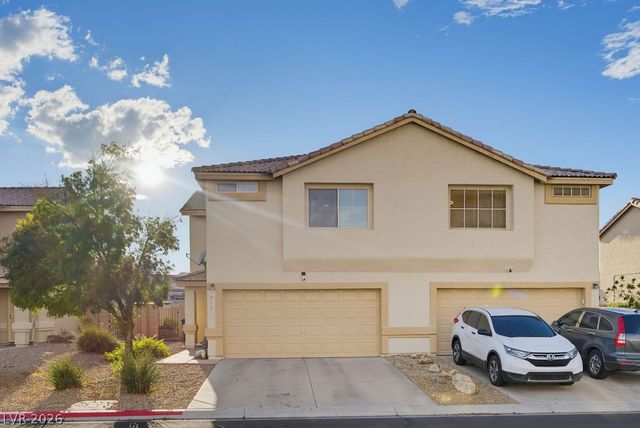 715 Peregrine Falcon Street, Henderson, NV 89015
