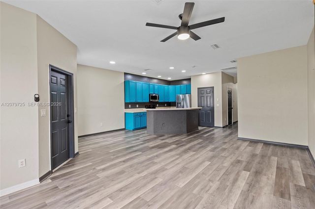 1522 Summergate Drive, Valrico, FL 33594
